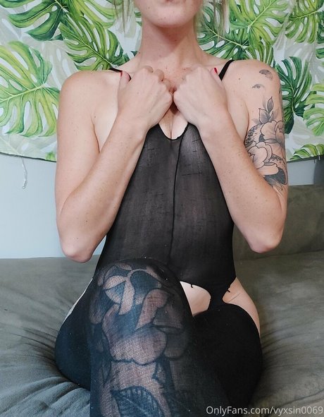 vyxsin0069 porn actress picture