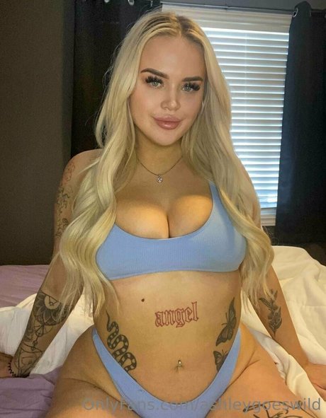 ashleygoeswild exclusive star photos