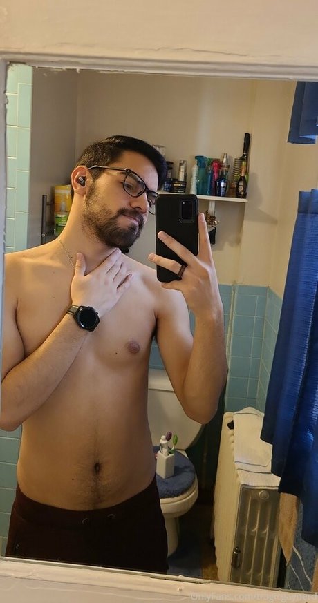 tragicgaynerd star nude pics