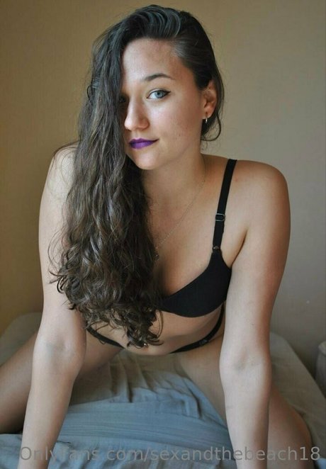 sexandthebeach18 xxx model gallery