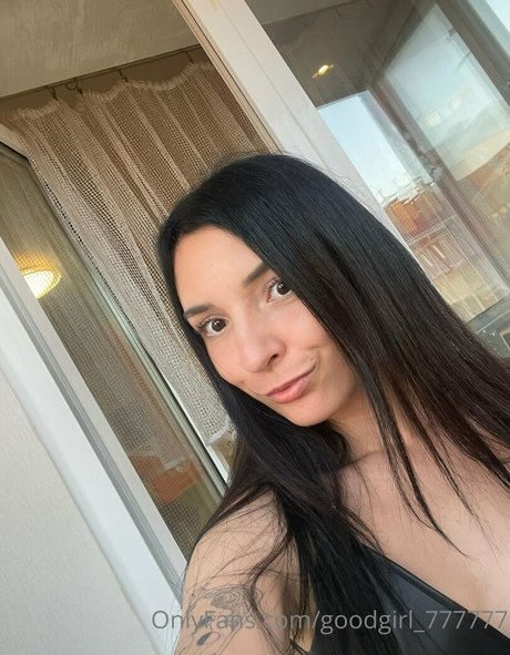 angelina crystal nudes actress pics