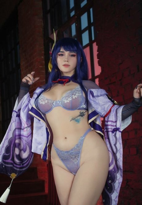 JyuSan nude pornstar pic