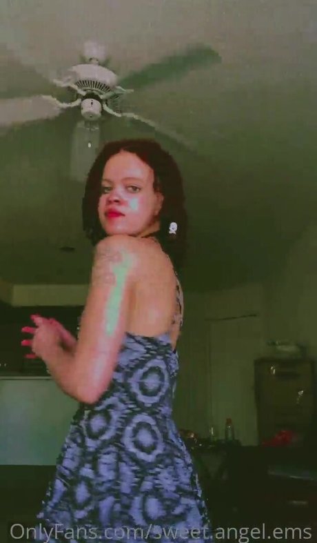 sweet angel ems naked actress pictures