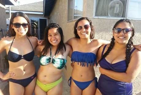 geezelouiseeeee nudes star images