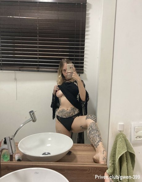 Gwen Stacy high quality model images