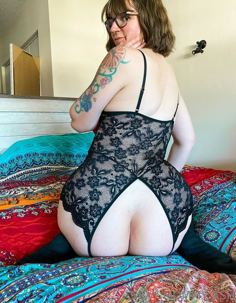 sexymommyash art star photo