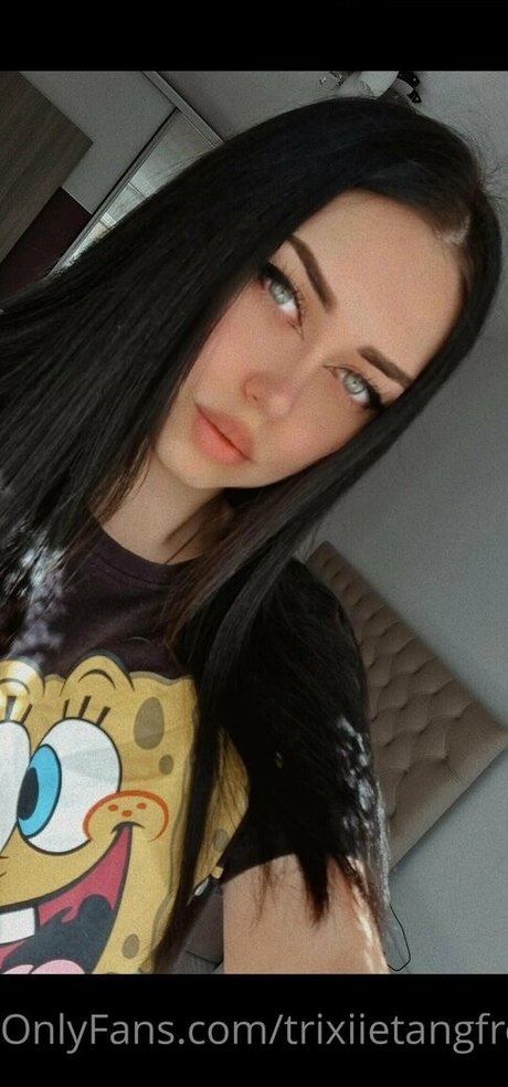 trixiietangfree pretty pornstar photos