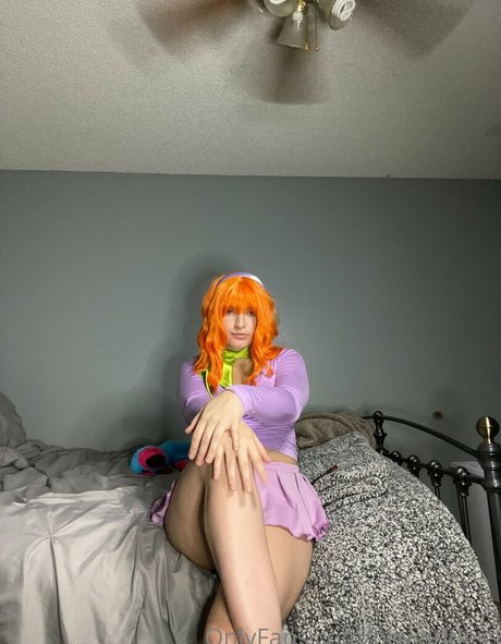 bbygirldess model nude images