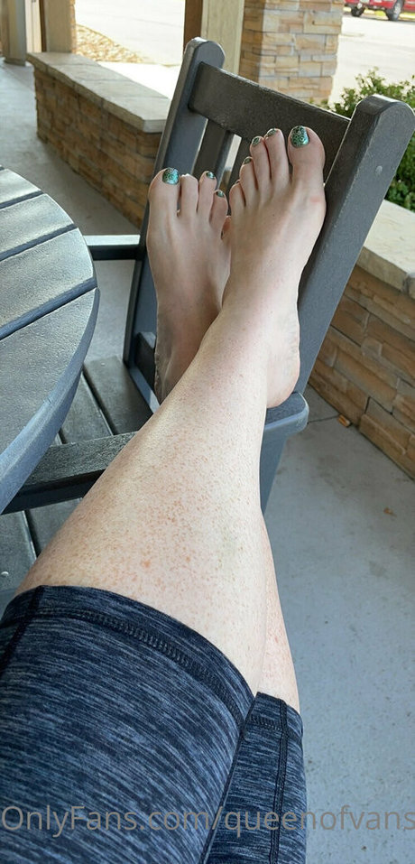 queenofvans model sex galleries