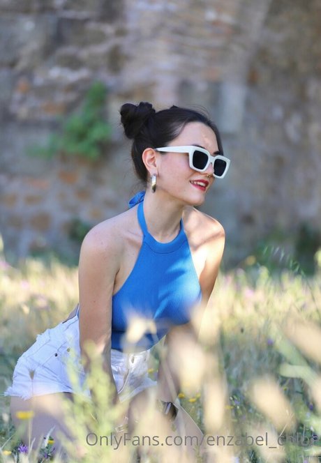 enzabel chloe pornstar hot pictures