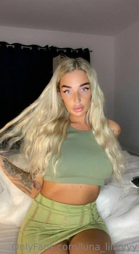 luna lillyyyy model nude galleries