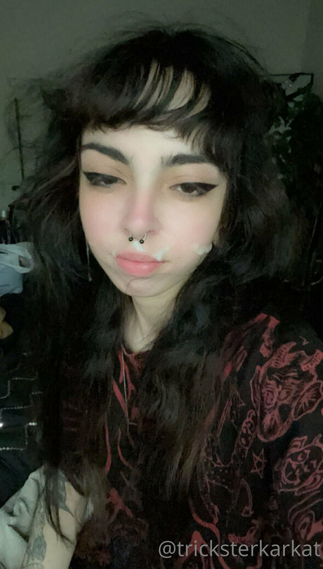 Tricksterkarkat pornstar nude picture