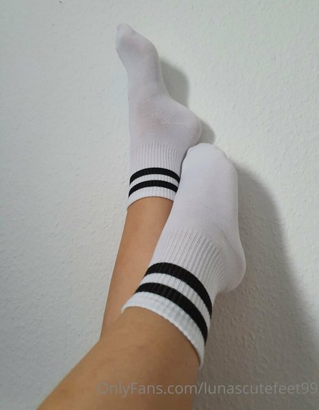 lunascutefeet99 star free picture