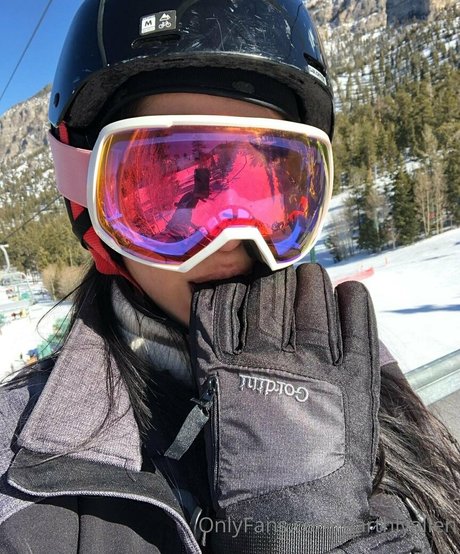 earthlyalien erotic star photo