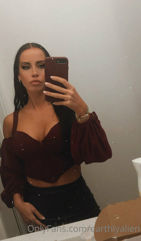 earthlyalien pornstar top photos