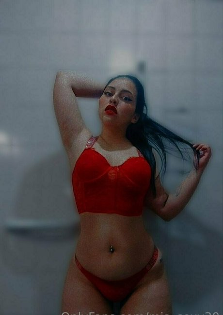 mia sexy30 model nice pic