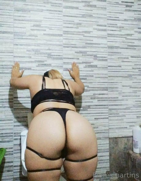 floresmartins star naked images