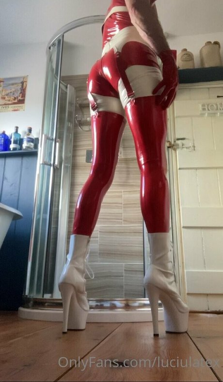 luciulatex model adult galleries