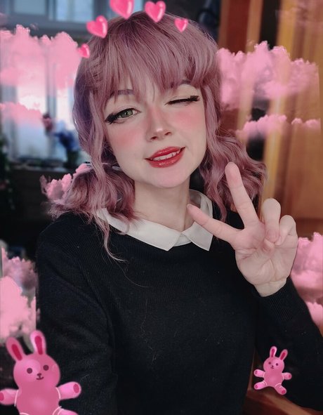 ave ria art model photos