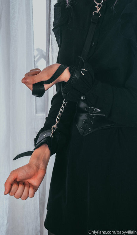 ave ria pretty pornstar picture