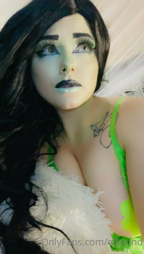 EllieDND nude pornstar image