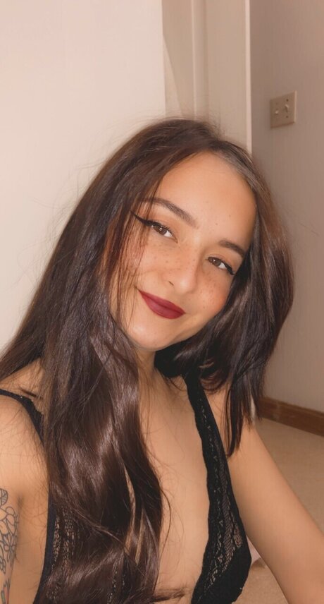 chelsea moja star pretty img