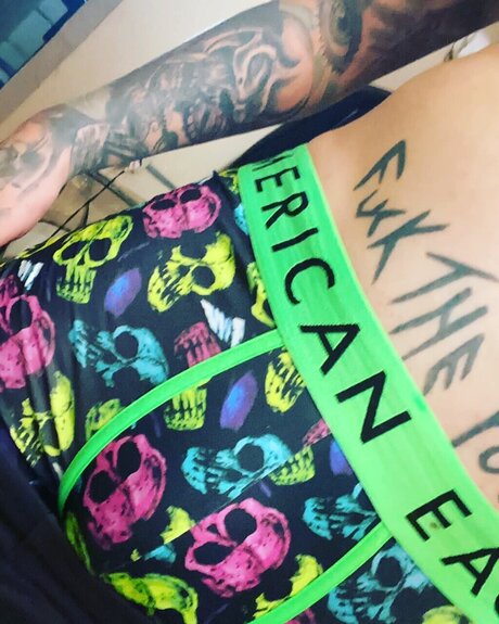 Puerto Rican and Turkish Guy pretty pornstar picture