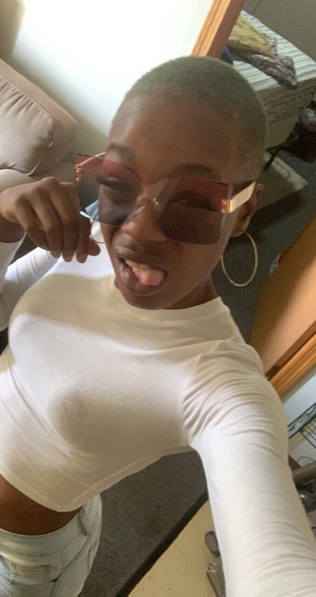 C R E A M Y_ pornstar perfect pictures