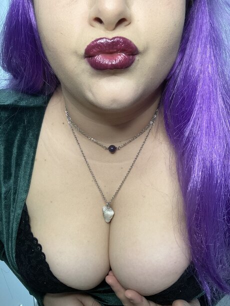 Naomi Lavender nudes pornstar image