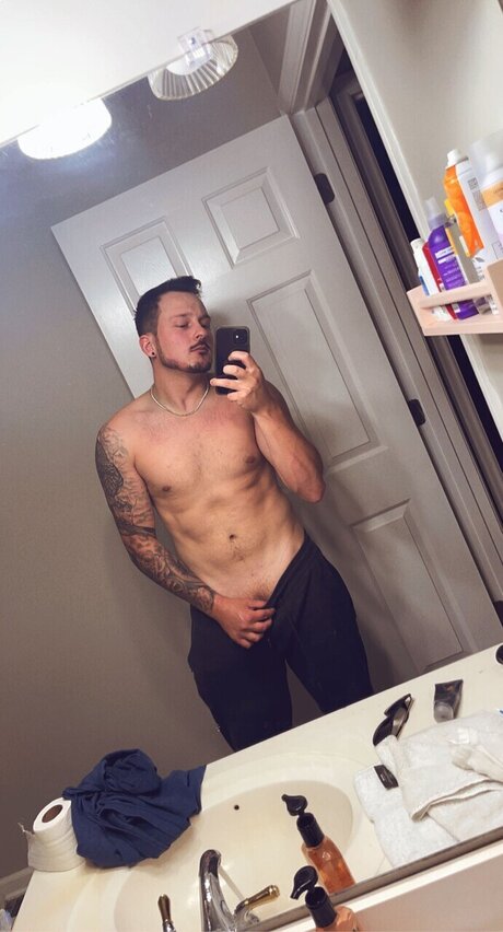 Brandon Dunn pornstar archive