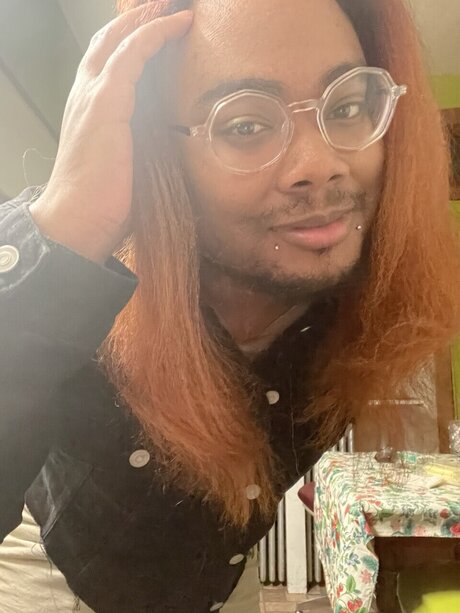 My Tongue Speaks Storms star nudes photo