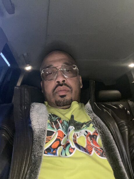 Thee 2 Deep hd pornstar photo