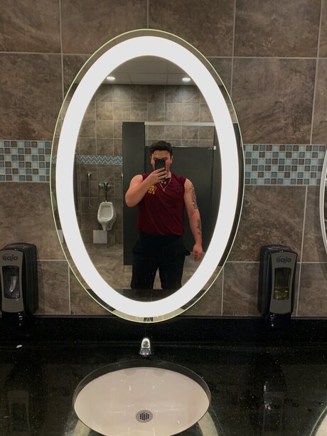 Ethan Trudeau free model photos