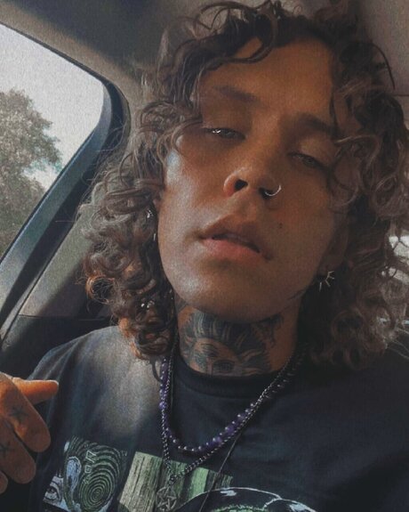 Richard Owens pretty star pic