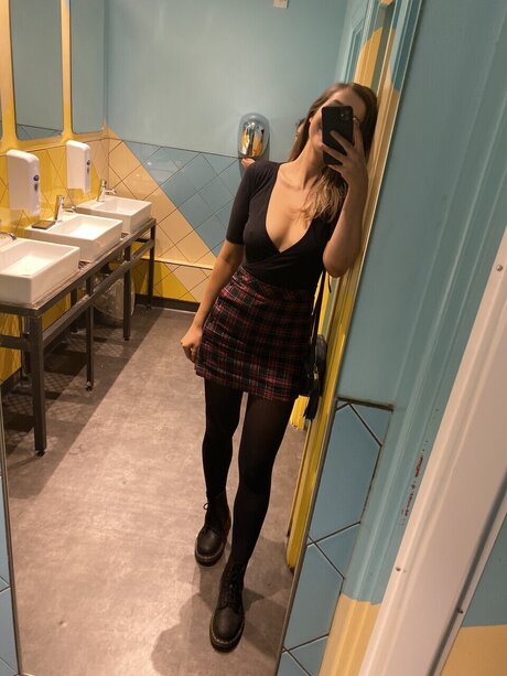 u15014556 pornstar art picture