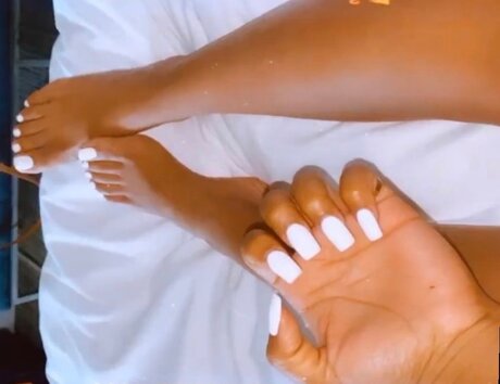 PRETTIESTPAMPERED_ sexy pornstar pic