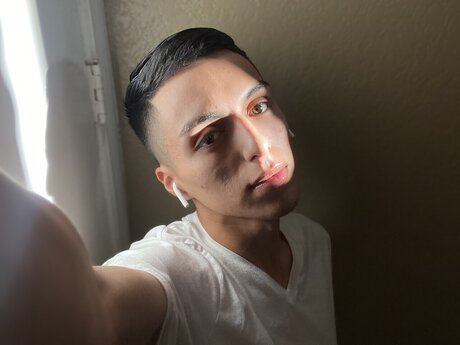 isaiasaven pornstar sexy pictures