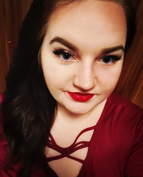 Vixihartmann naked model photos