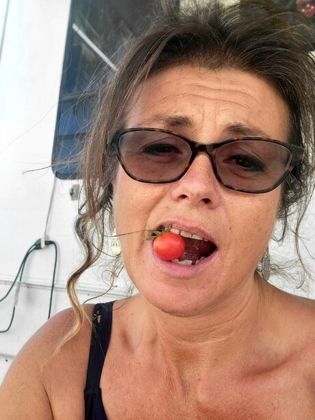 Mercy Sherwood model naked images