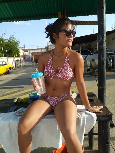 Elena Love erotic actress photos