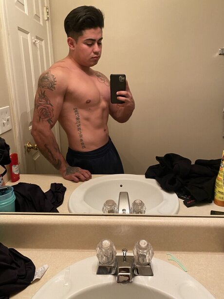 Emmanuel Vazquez pornographic star pic