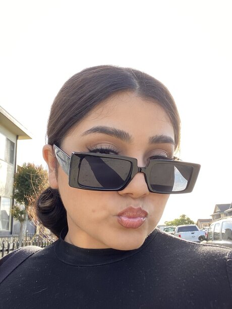 Bbyro erotic model pics