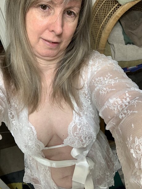 September exclusive star image