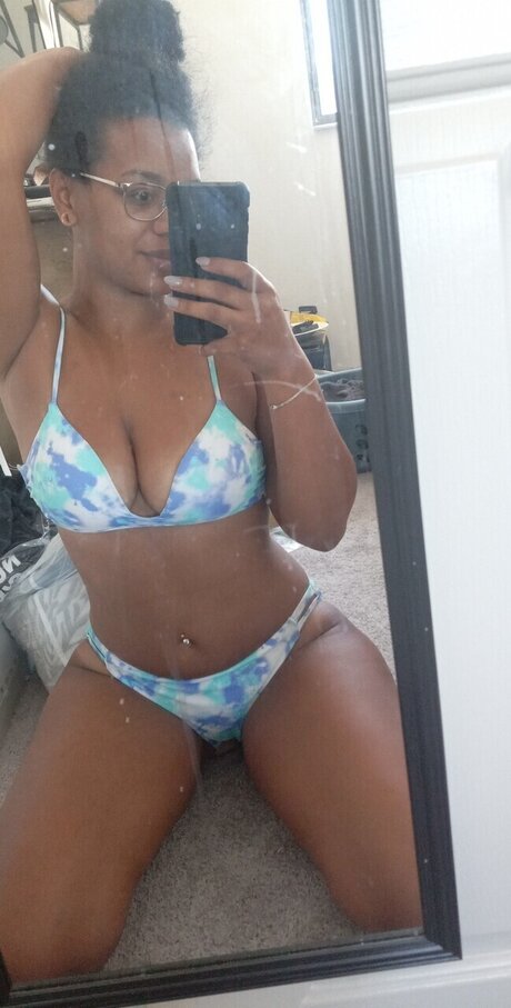 Nicci B porn model images