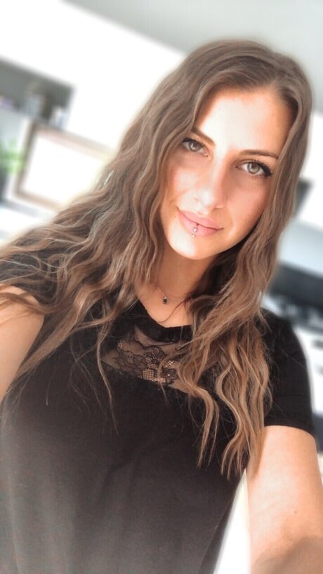 Baby Loca art star pics