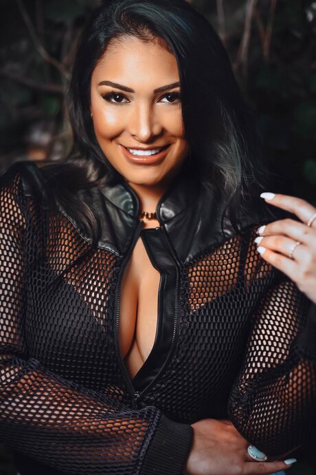 Issa model porn image