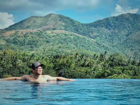 Droits model picture