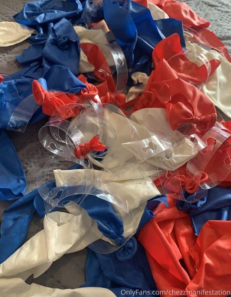 chezzmanifestation model perfect pictures