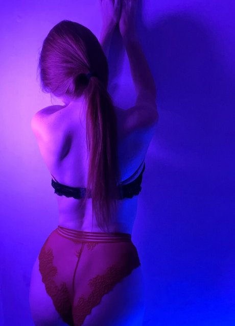 Arina Shelk star hot img