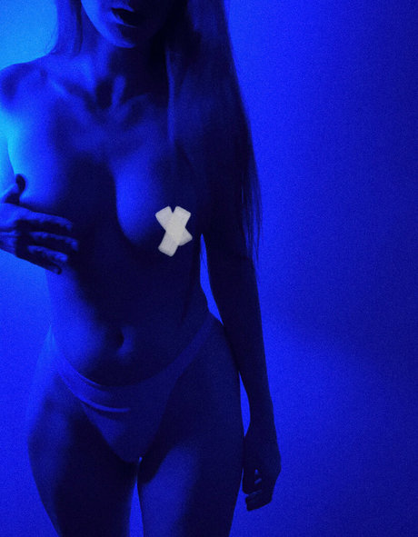 Arina Shelk star naked archive